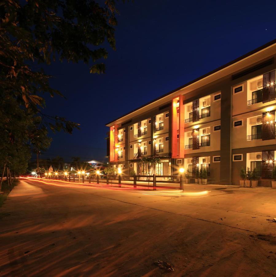 The Siri Place Udon Thani Bagian luar foto