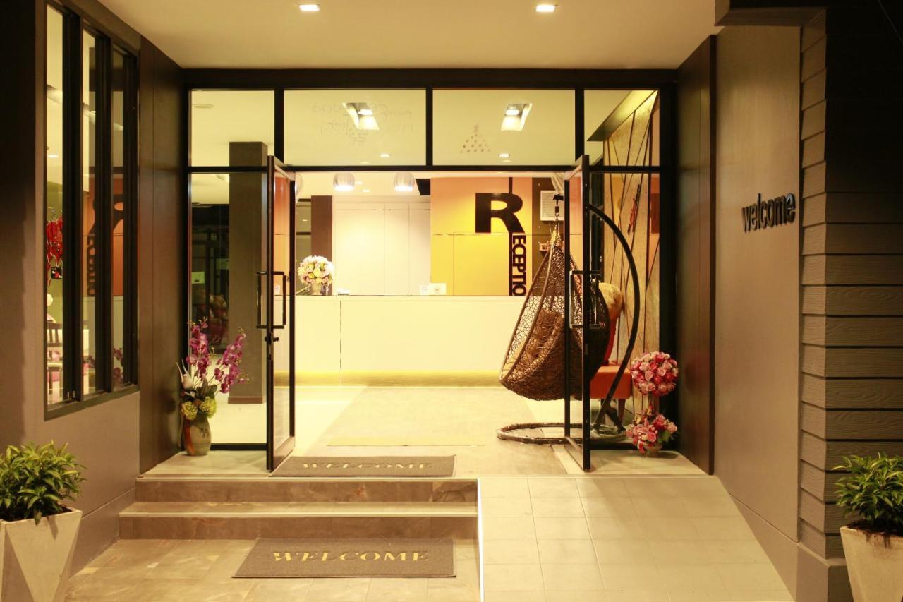The Siri Place Udon Thani Bagian luar foto